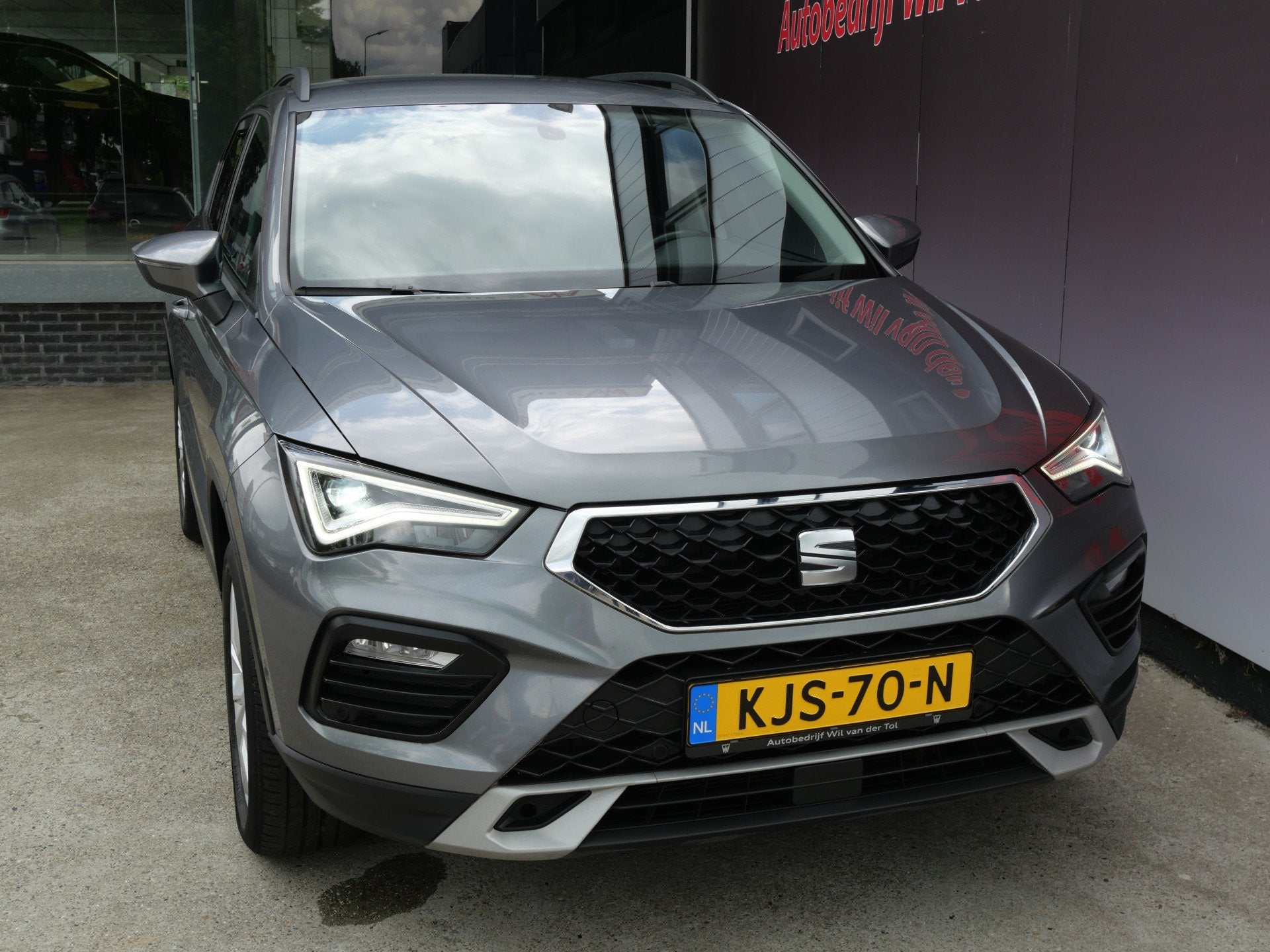 SEAT Ateca 1.0 TSI STYLE | CRUISE | CAMERA | LED | CARPLAY |, Auto's, Voorwielaandrijving, Dealer onderhouden, Stof, Gebruikt