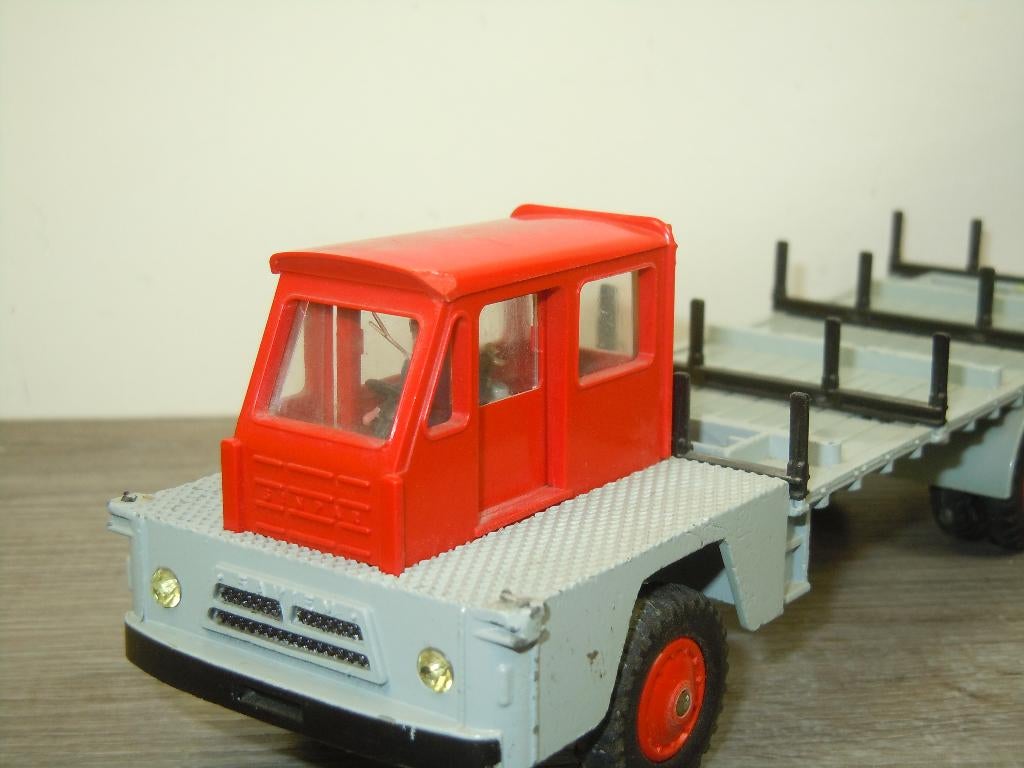 Saviem Sinpar - Dinky Toys 885 France - 1:43, Verzenden, Frankrijk, Dinky Toys, Zo goed als nieuw