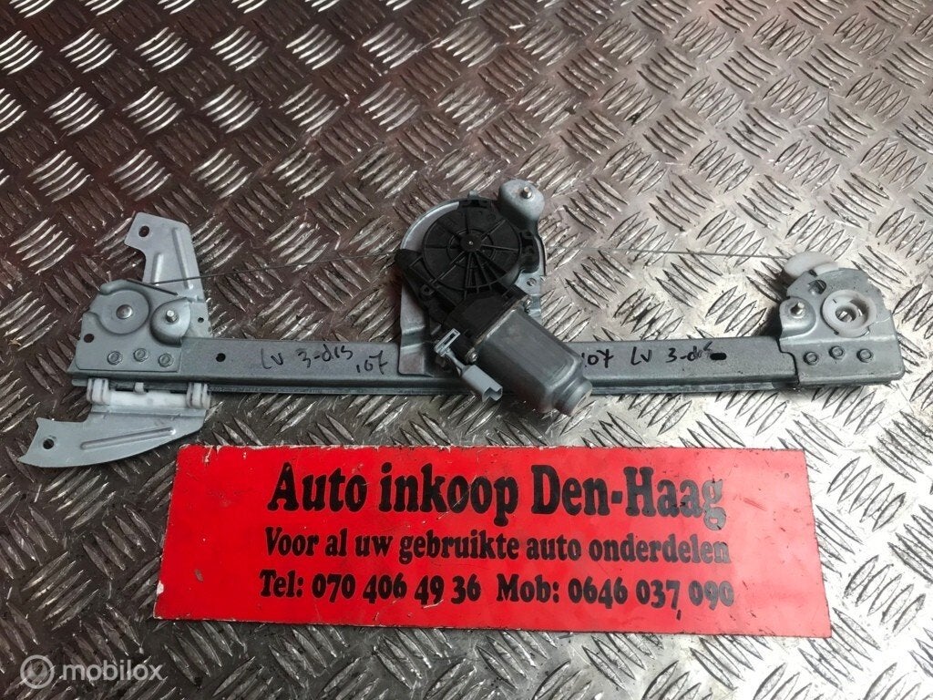 Citroen C1 107 Aygo ('05-'15) Elec.Raammechanisme Linksvoor, Gebruikt, Toyota, Ophalen of Verzenden