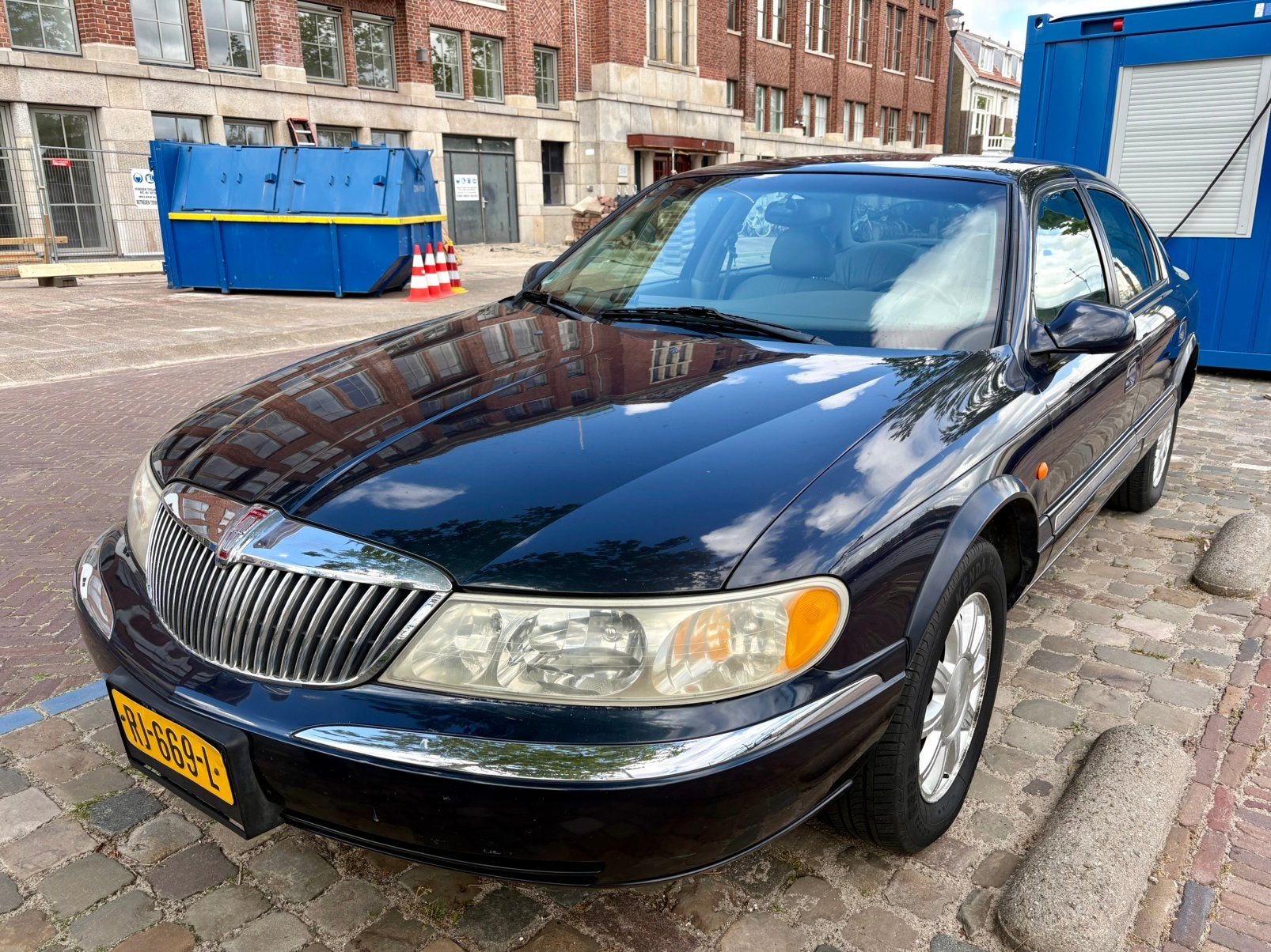 Lincoln Continental AUT - 4.6L V8 32V - luxe - 133.948 km, 1741 kg, 8 cilinders, Blauw, Leder