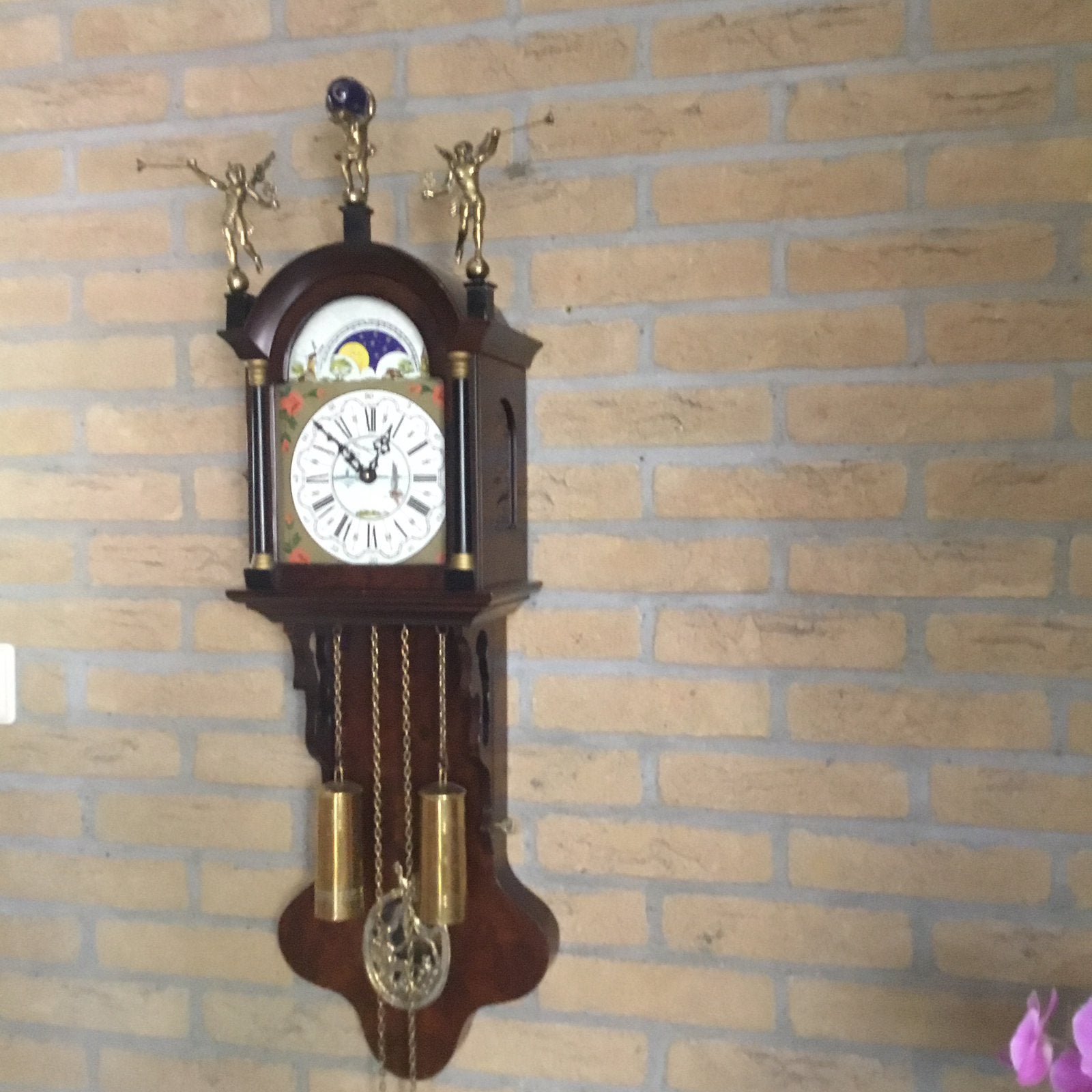 Staartklok in noten kleur en met maanstanden, Ophalen of Verzenden