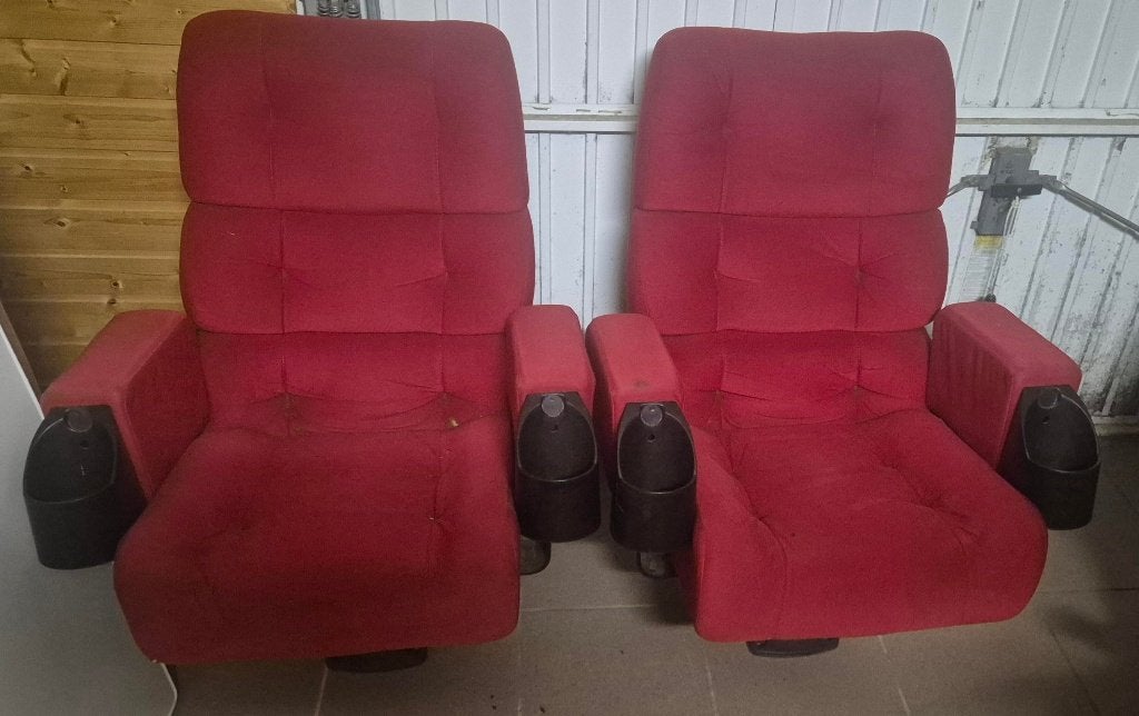 Bioscoopstoelen, Huis en Inrichting, Ophalen, Gebruikt, Rood, Twee