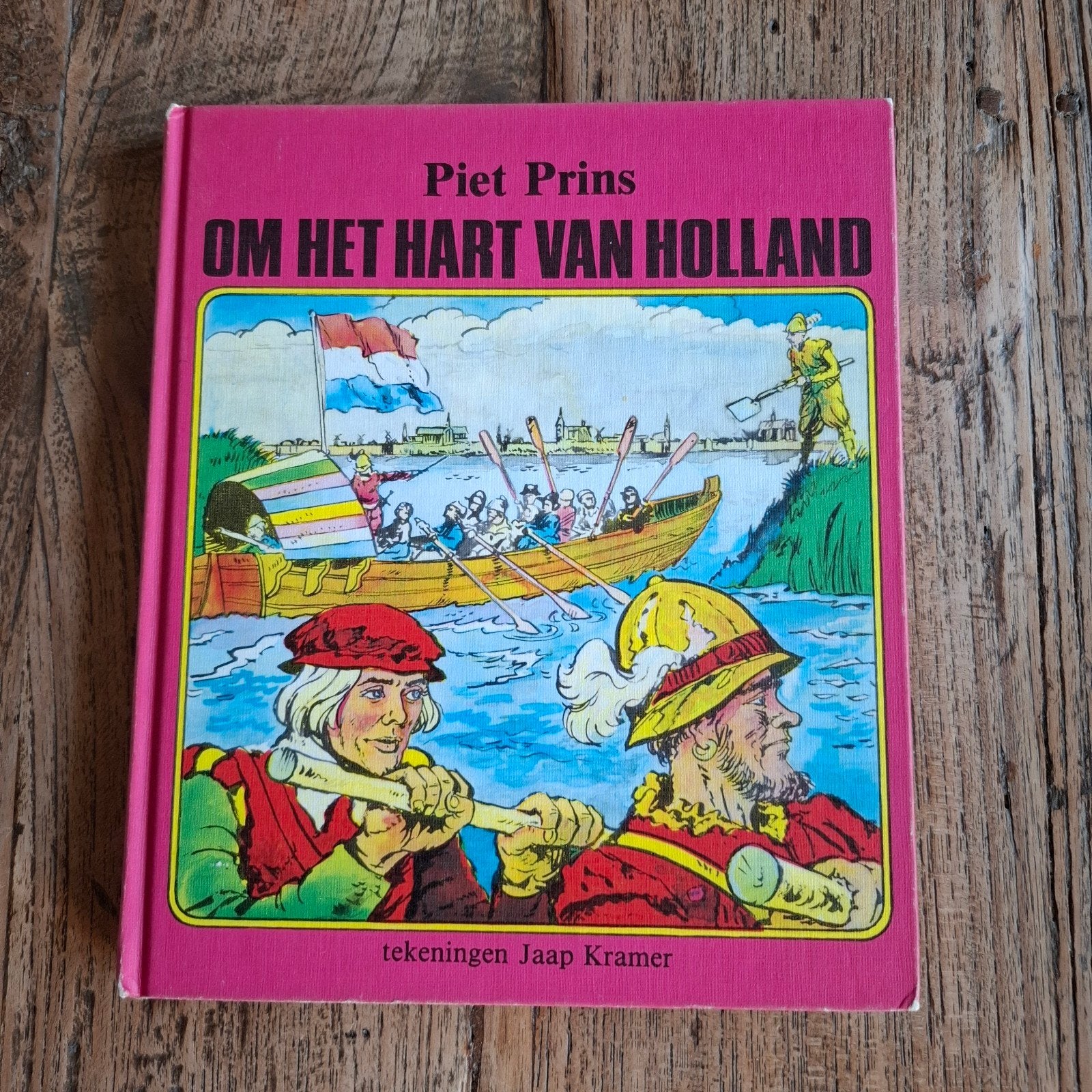 om het hart van Holland piet prins, Ophalen of Verzenden, Zo goed als nieuw