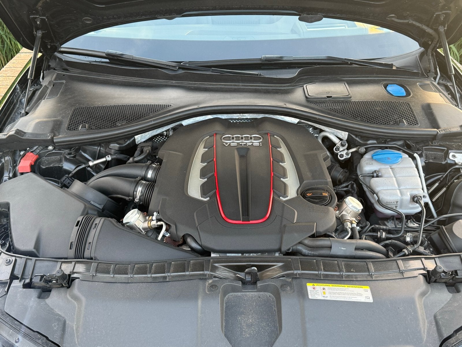 Foto 21 van Audi S6 420pk Quattro S Tronic 2012 Zwart