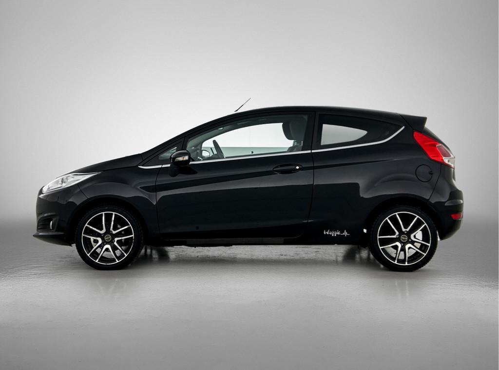Ford Fiesta 1.0 EcoBoost Titanium Voorzien van Handgas en Be, Auto's, Zwart, Bedrijf, 1012 kg, Geïmporteerd