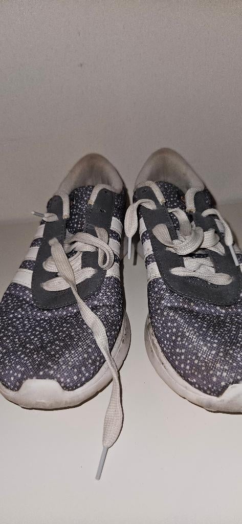 adidas sneaker maat 39,3 voor maar € 2,50, Ophalen of Verzenden, Gedragen, Sneakers of Gympen