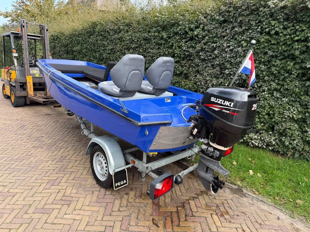 Consoleboot Fiberplast 410 / 25pk Suzuki 4 takt / Trailer, Watersport en Boten, Gebruikt, 4 m, 10 tot 30 pk, Overige merken