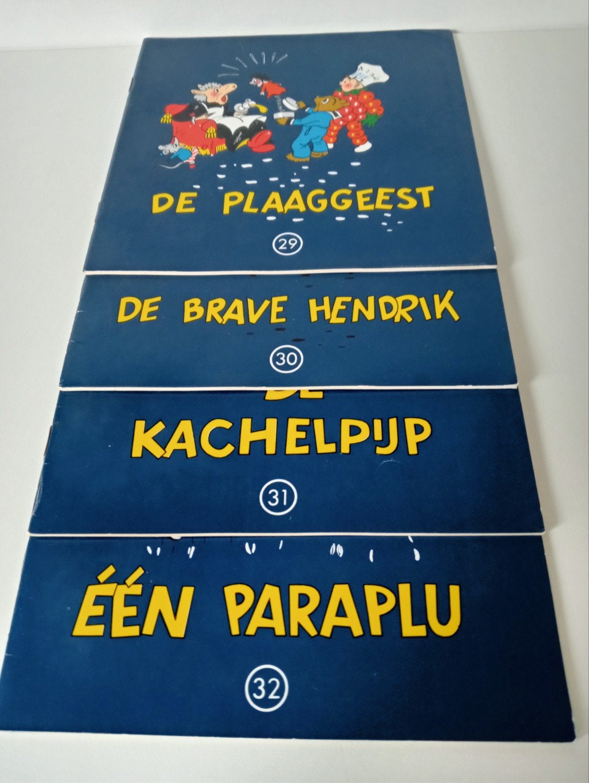 Jommeke Stripboeken: De Plaaggeest, De Brave Hendrik, Kachel, Meerdere stripboeken, Ophalen of Verzenden, Nieuw