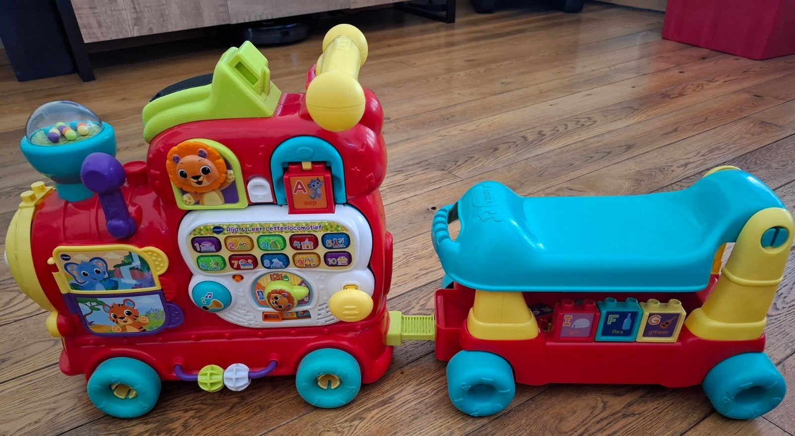 Vtech Rijd en Leer Letterlocomotief - Zo goed als nieuw, Kinderen en Baby's, Speelgoed | Educatief en Creatief, Ophalen, Zo goed als nieuw
