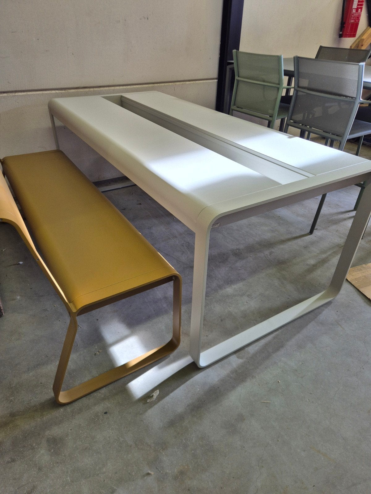 nieuwe fermob bellevie tafel 196x90 met planten/flessen vak, Ophalen, Nieuw, Rechthoekig, Aluminium