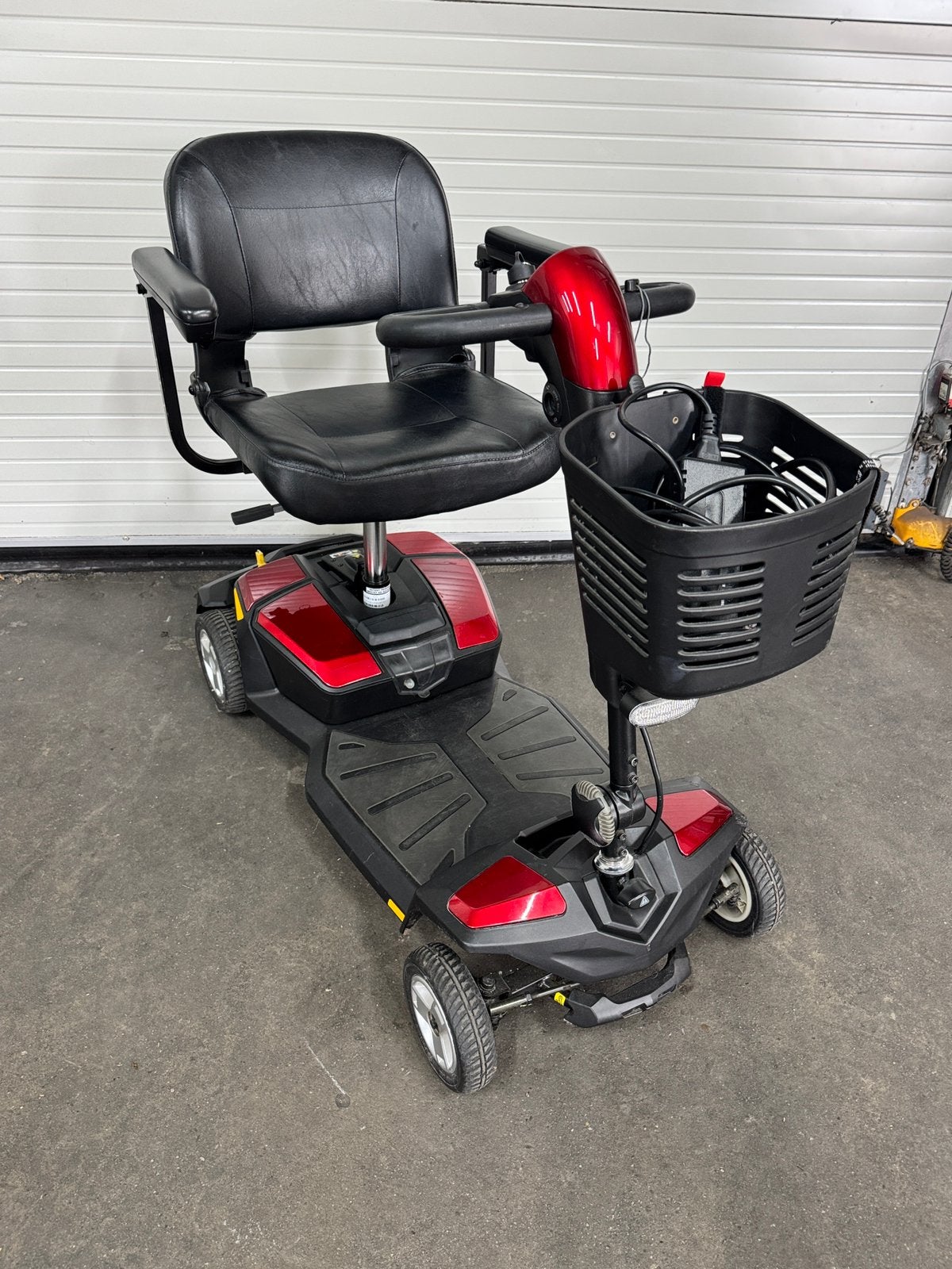 Mooie Pride LX Avantgarde met vering opvouwbare scootmobiel, Diversen, Brommobielen en Scootmobielen, Ophalen, 10 km/u of minder