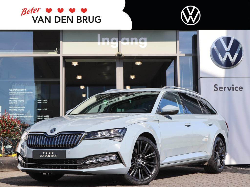 Skoda Superb 1.4 TSI 218 pk DSG iV Style | Trekhaak zwenkbaa, Gebruikt, 4 cilinders, Hybride Elektrisch/Benzine, 1600 kg