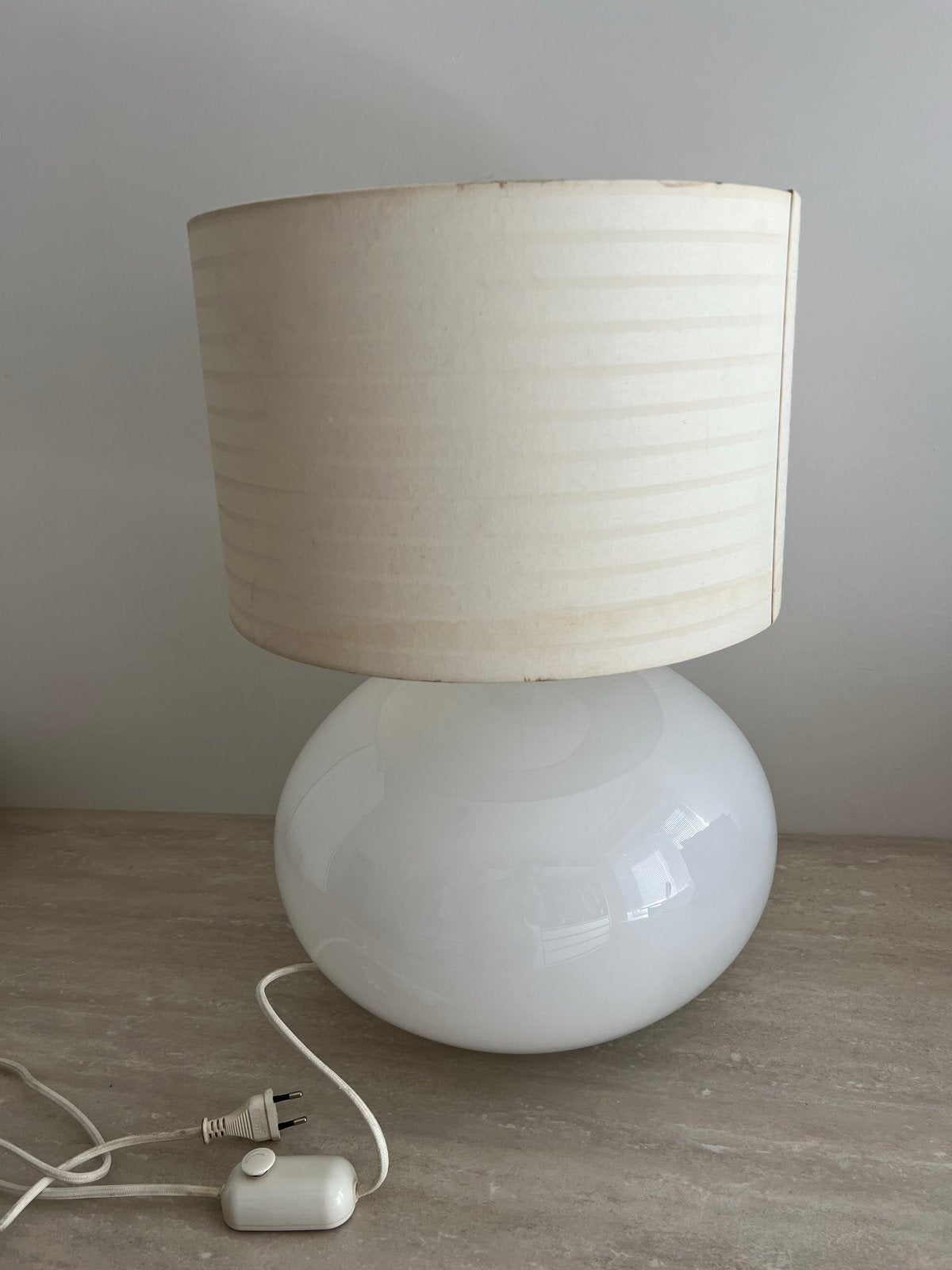IKEA tafellamp Ljusås Uväs, ontworpen Anne Nilsson., Gebruikt, Wit, Glas, Met kap