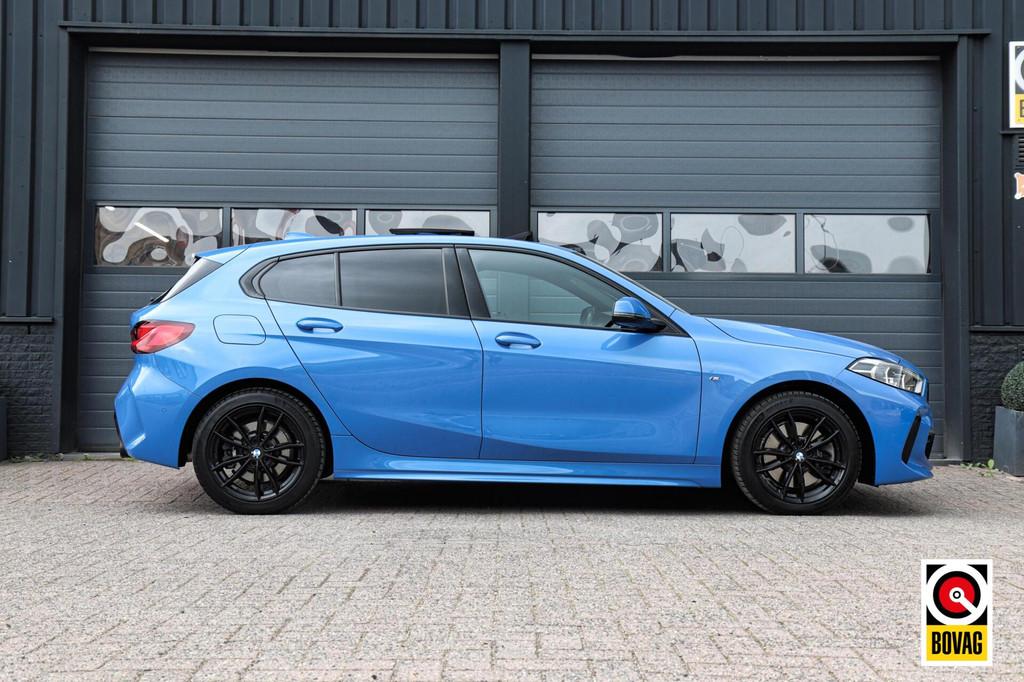 BMW 1-serie 120i M-Sport M-Pakket |LED|PANODAK|STOEL+STUURVE, 1998 cc, Gebruikt, Huisgarantie, 4 cilinders