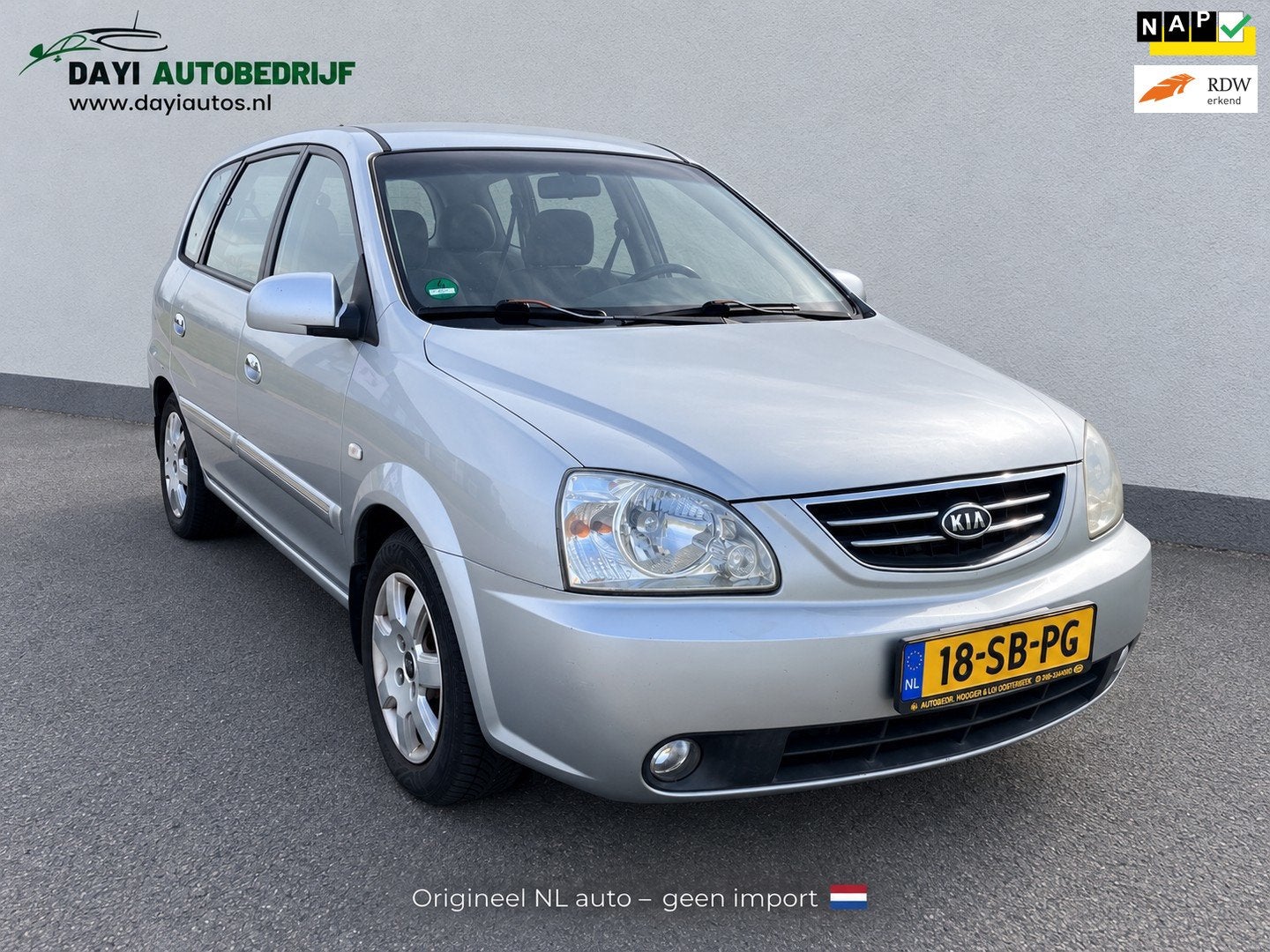 Kia Carens 2.0 CVVT EX, Trekhaak, Climate control, Radio CD, Voorwielaandrijving, Stof, 4 cilinders, 139 pk