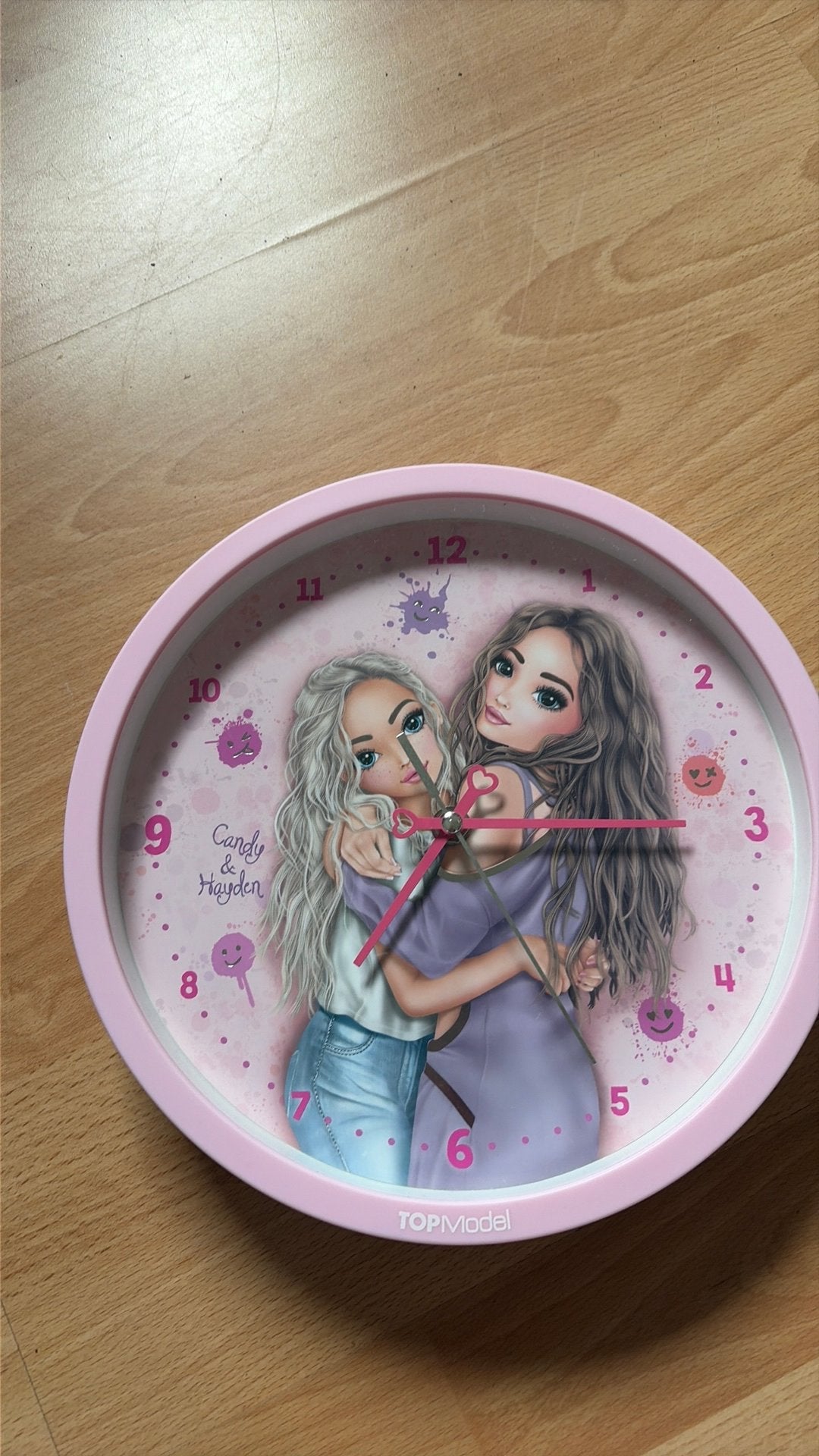 Wandklok Topmodel, Ophalen, Zo goed als nieuw, Wandklok