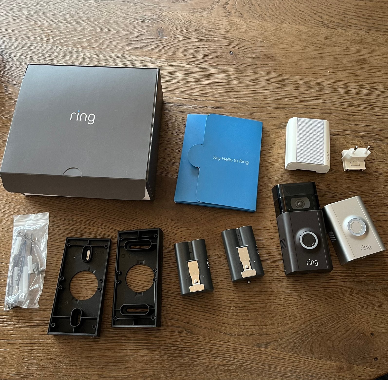 Ring deurbel met chime en 2x accu te koop, Ophalen, Zo goed als nieuw
