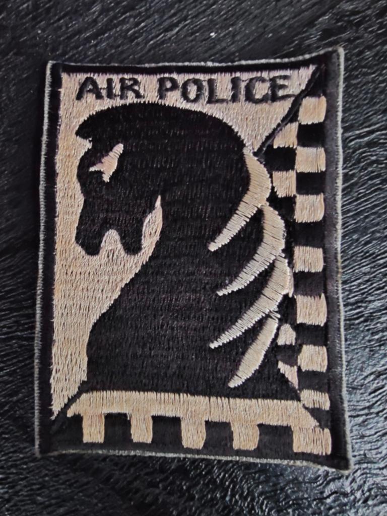 WARTIME USAF 51st AIR POLICE PATCH, AP, SECURITY POLICE INSI, Ophalen of Verzenden, Amerika, Embleem of Badge