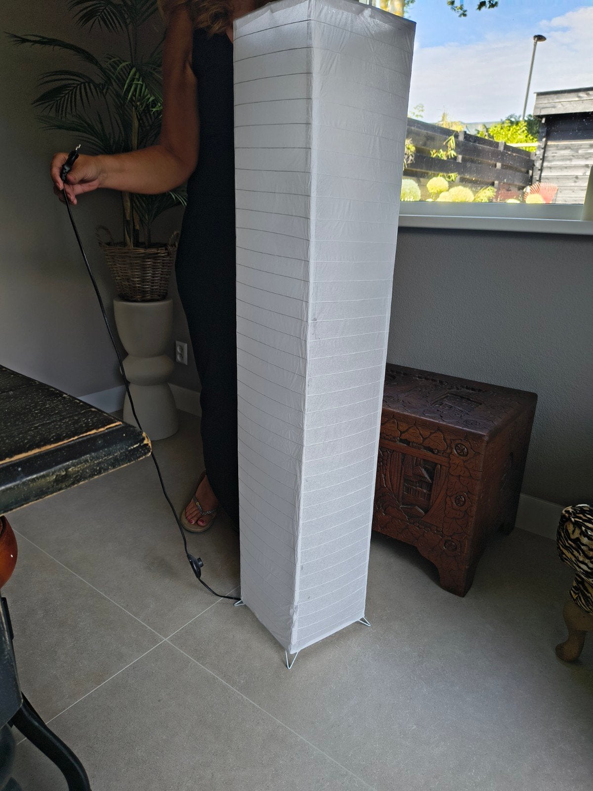 Witte papieren vloerlamp 129cm met voetschakelaar, Ophalen, Gebruikt, Overige fittingen, Modern, Japandi