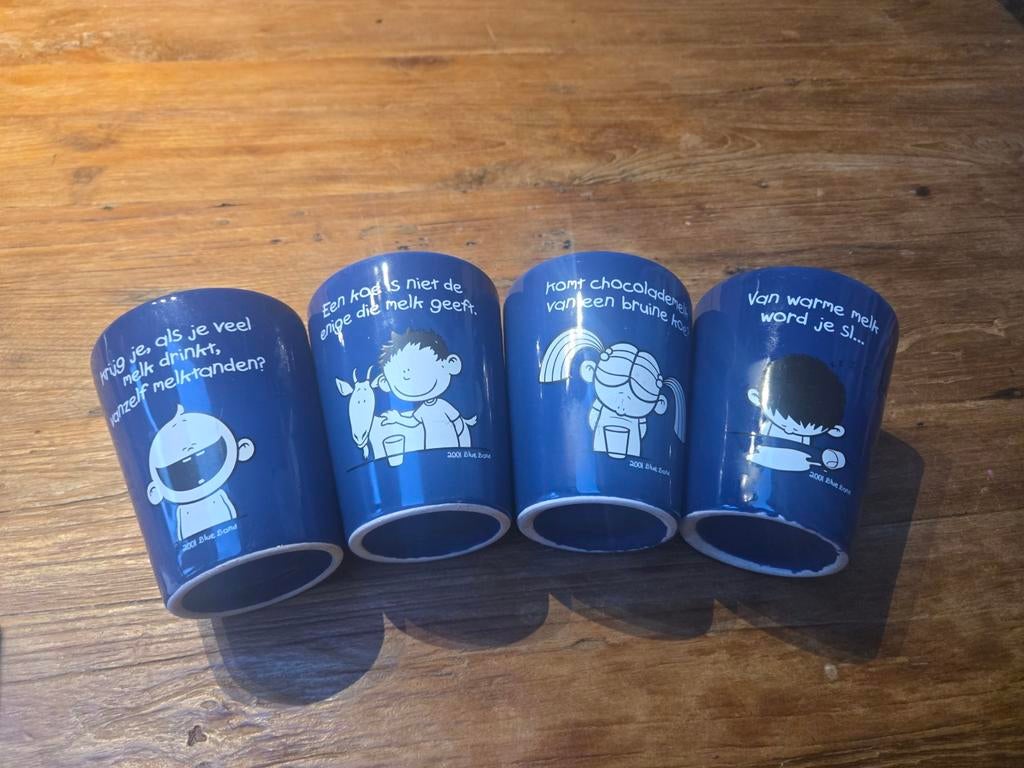 4 Superleuke Vintage Blueband Mokken met leuke tekst!, Ophalen of Verzenden, Zo goed als nieuw, Overige stijlen, Kop(pen) en/of Schotel(s)