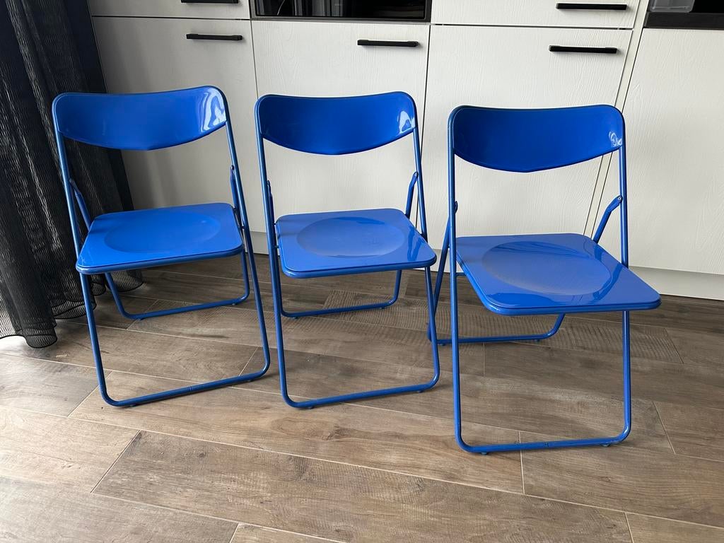 3 blauwe klapstoeltjes, zgan., Huis en Inrichting, Stoelen, Ophalen, Kunststof, Drie, Blauw