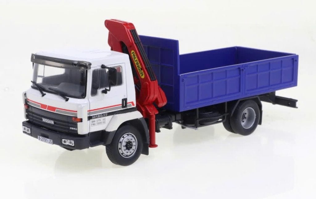 Nissan M 130 1988 schaal 1/43 serie camion autobus # 47