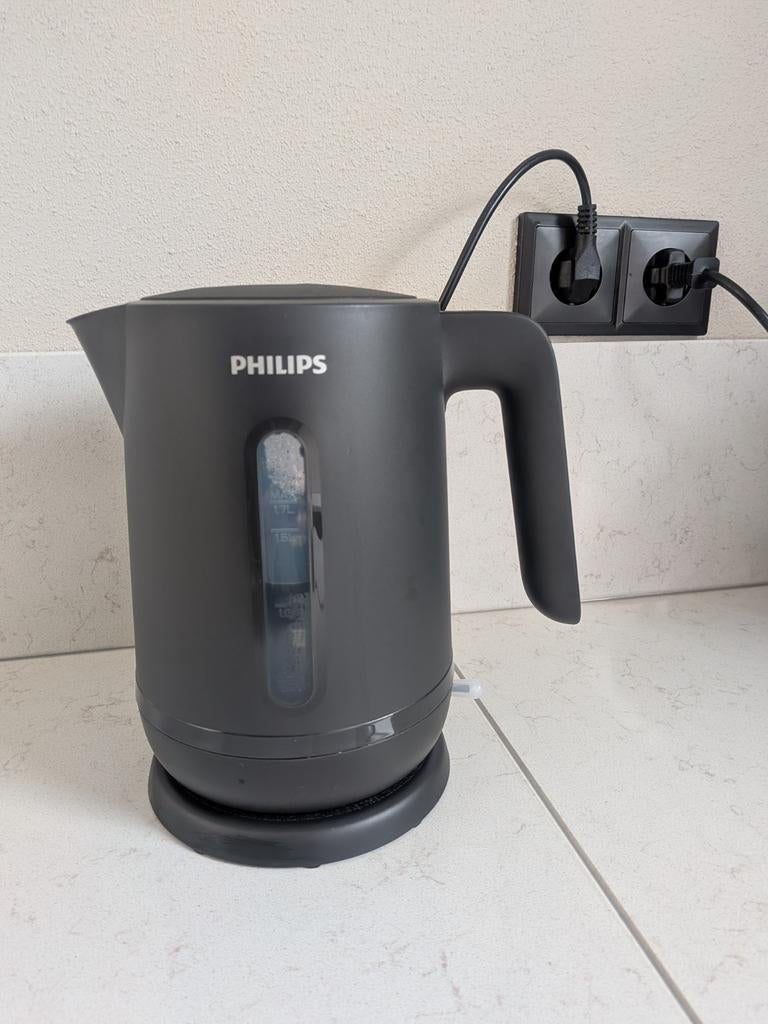 Philips waterkoker - Zwart, 1.7L, 1 tot 2 liter, Ophalen of Verzenden, Zo goed als nieuw, Draadloos