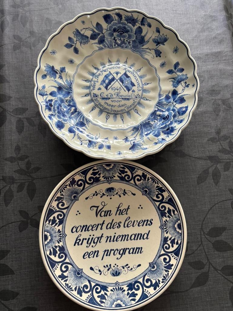 2x bord delfs blauw, Ophalen