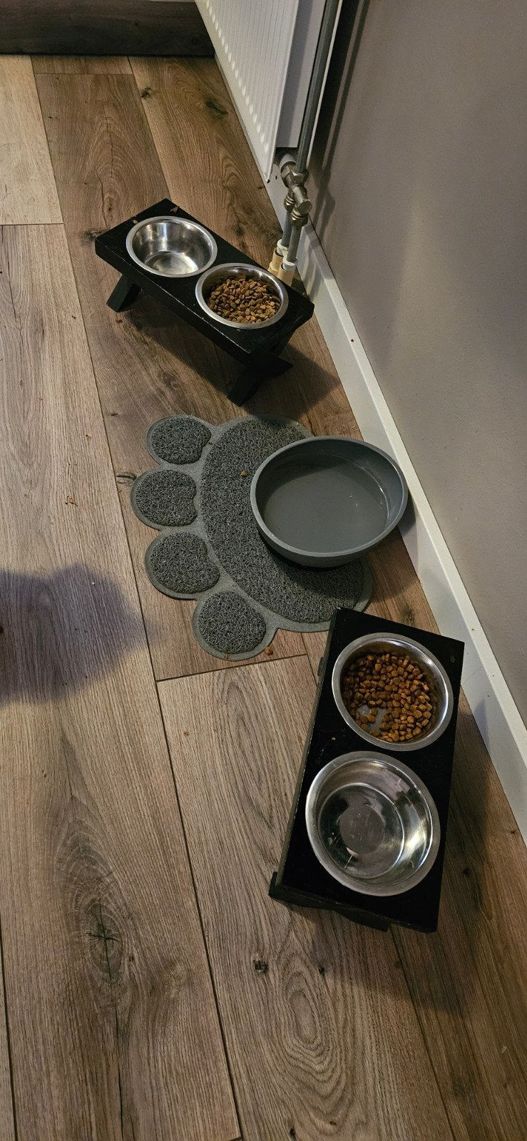 Voer- en drinkbak set van 2, Ophalen, Zo goed als nieuw