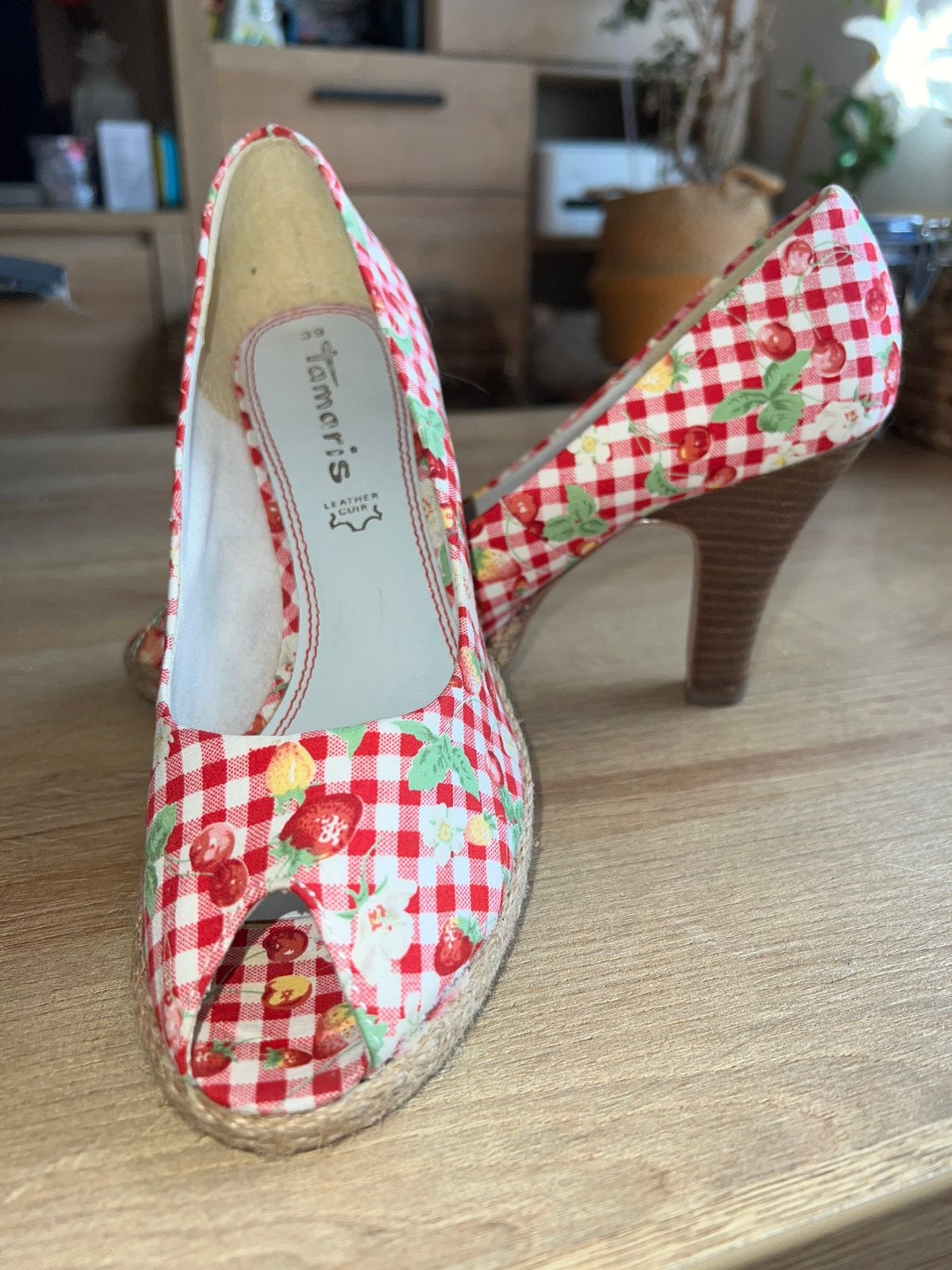 Tamaris hakken, M39, Kleding | Dames, Schoenen, Ophalen of Verzenden, Zo goed als nieuw