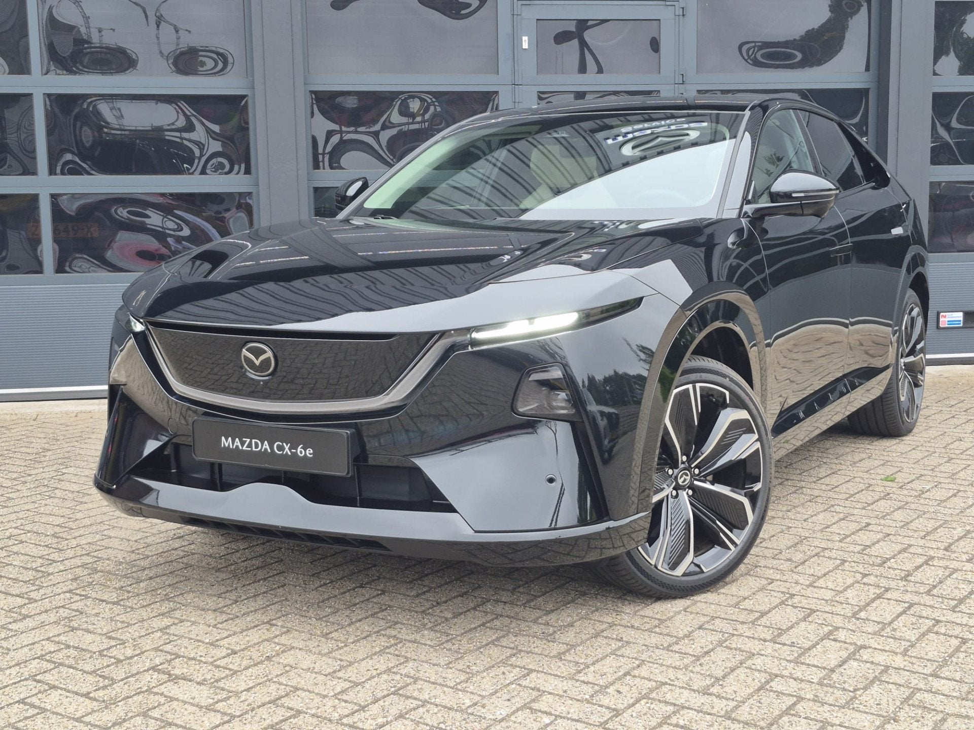 Mazda CX-6e Takumi 78 kWh | PANO DAK | BEIGE LEDER | ELEKTRI, Automaat, Achterwielaandrijving, Beige, Leder