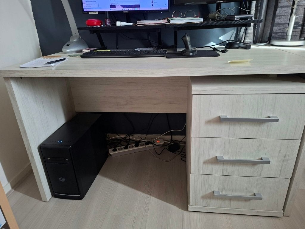bureau, Hout, Zo goed als nieuw, 70 cm, Overige merken