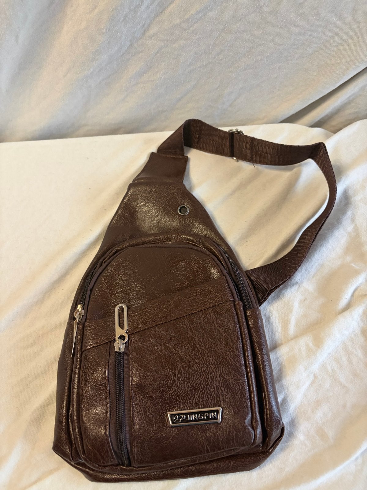 Jing Pin schoudertas / sling bag van PU leer - bruin, Overige merken, Nieuw, Ophalen of Verzenden, Minder dan 25 cm