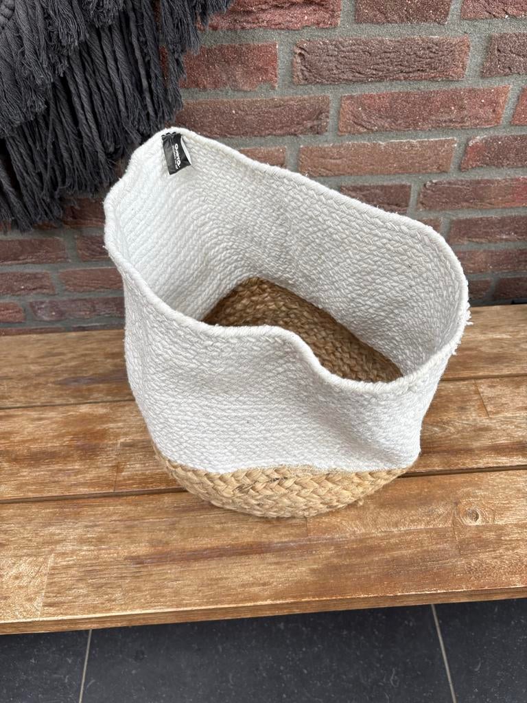 Decoratieve Mand van Jute en Wit Touw (Gusta), Mand, Rond, Nieuw, Ophalen of Verzenden