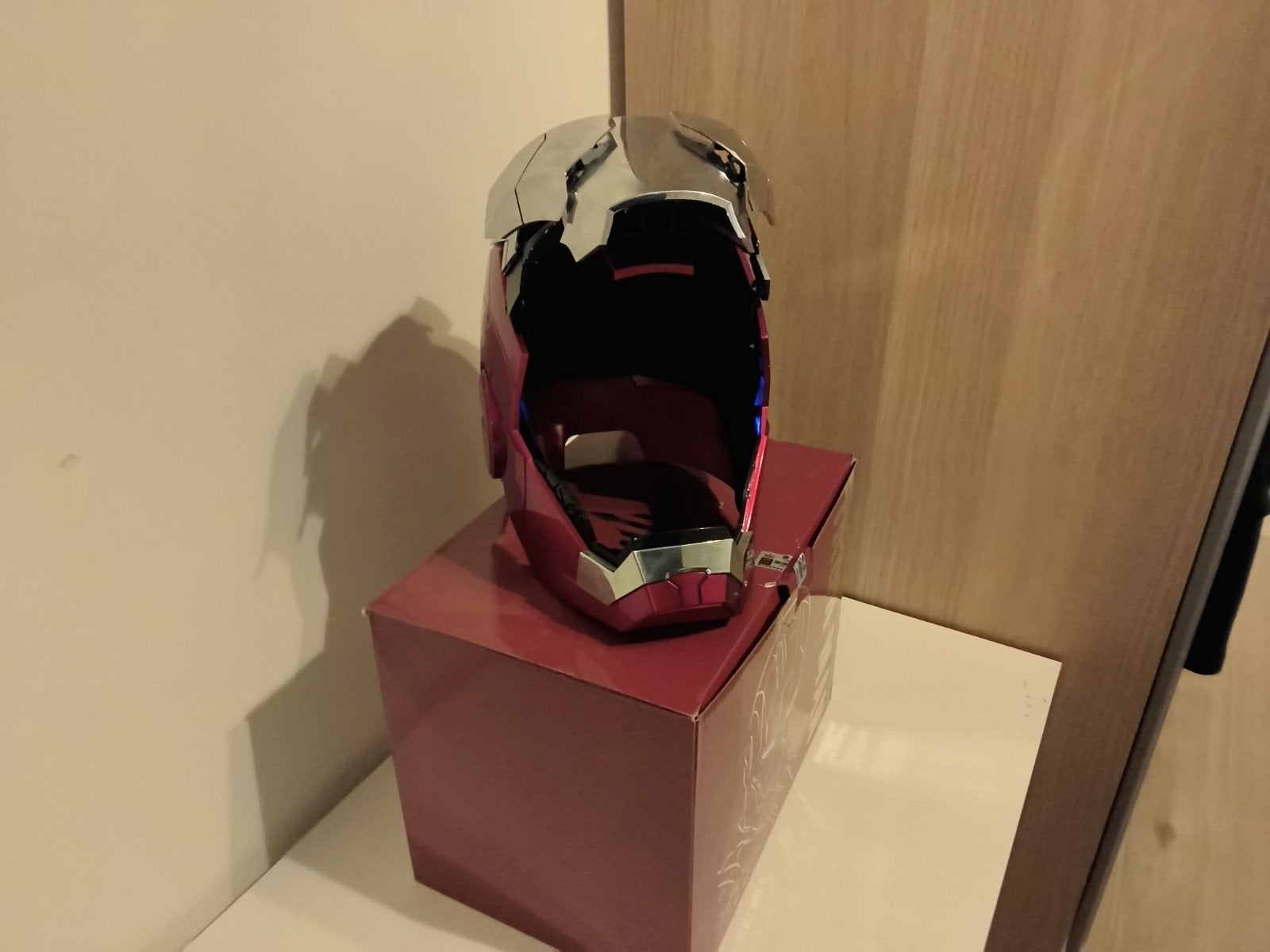 Iron man helm replica mk5, Ophalen of Verzenden, Zo goed als nieuw