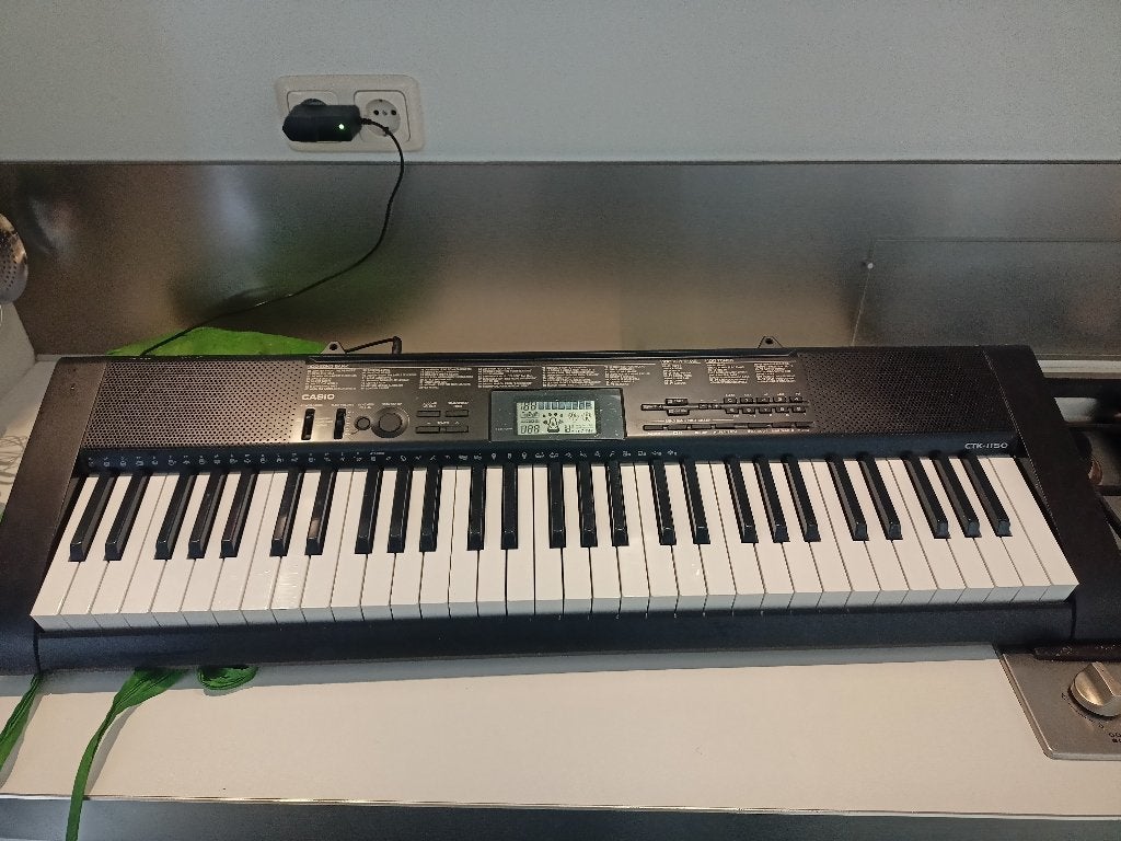 Casio CTK-1150 Keyboard - Zo goed als nieuw, Muziek en Instrumenten, Ophalen, Casio, 61 toetsen, Zo goed als nieuw