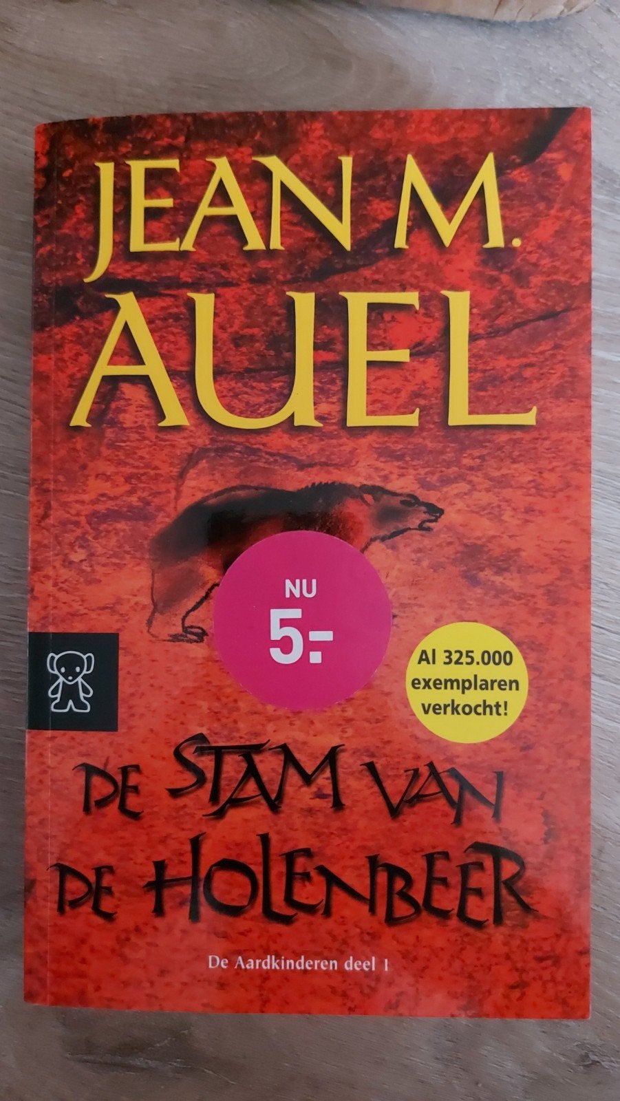 BB2: De Stam van de Holenbeer - Jean M. Auel, Ophalen of Verzenden, Gelezen, Jean M. Auel, Nederland