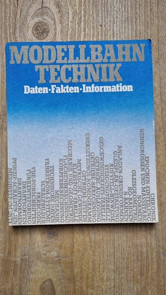 Boekje Modellbahn Technik - Daten*Fakten*Information (1977), Overige merken, Gelijkstroom of Wisselstroom, Overige typen, Ophalen of Verzenden