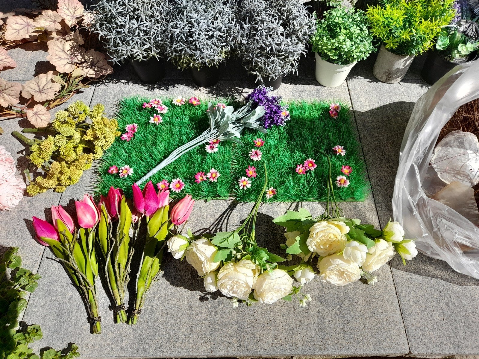 doos met kunstplanten bloemen decoratie etc, Ophalen of Verzenden, Gebruikt