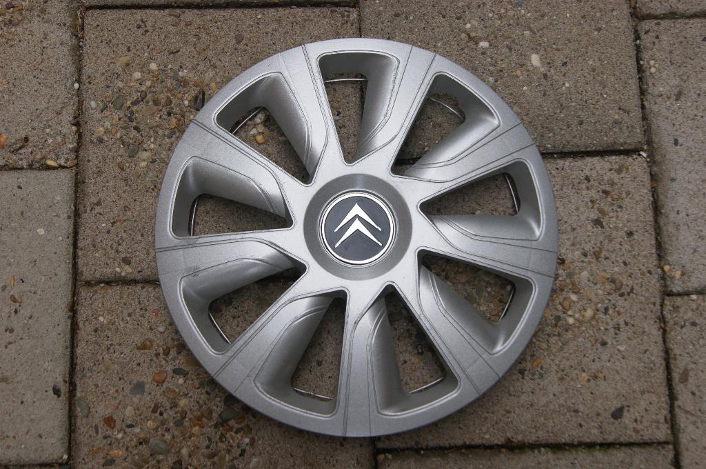 1 losse universele wieldop Citroen C1 14 inch, Ophalen of Verzenden, Gebruikt