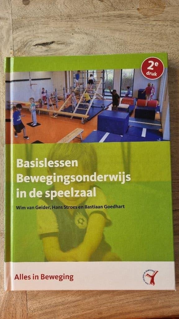 Basislessen Bewegingsonderwijs in de speelzaal 9789082363203, Boeken, Ophalen of Verzenden, Beta, Zo goed als nieuw, HBO
