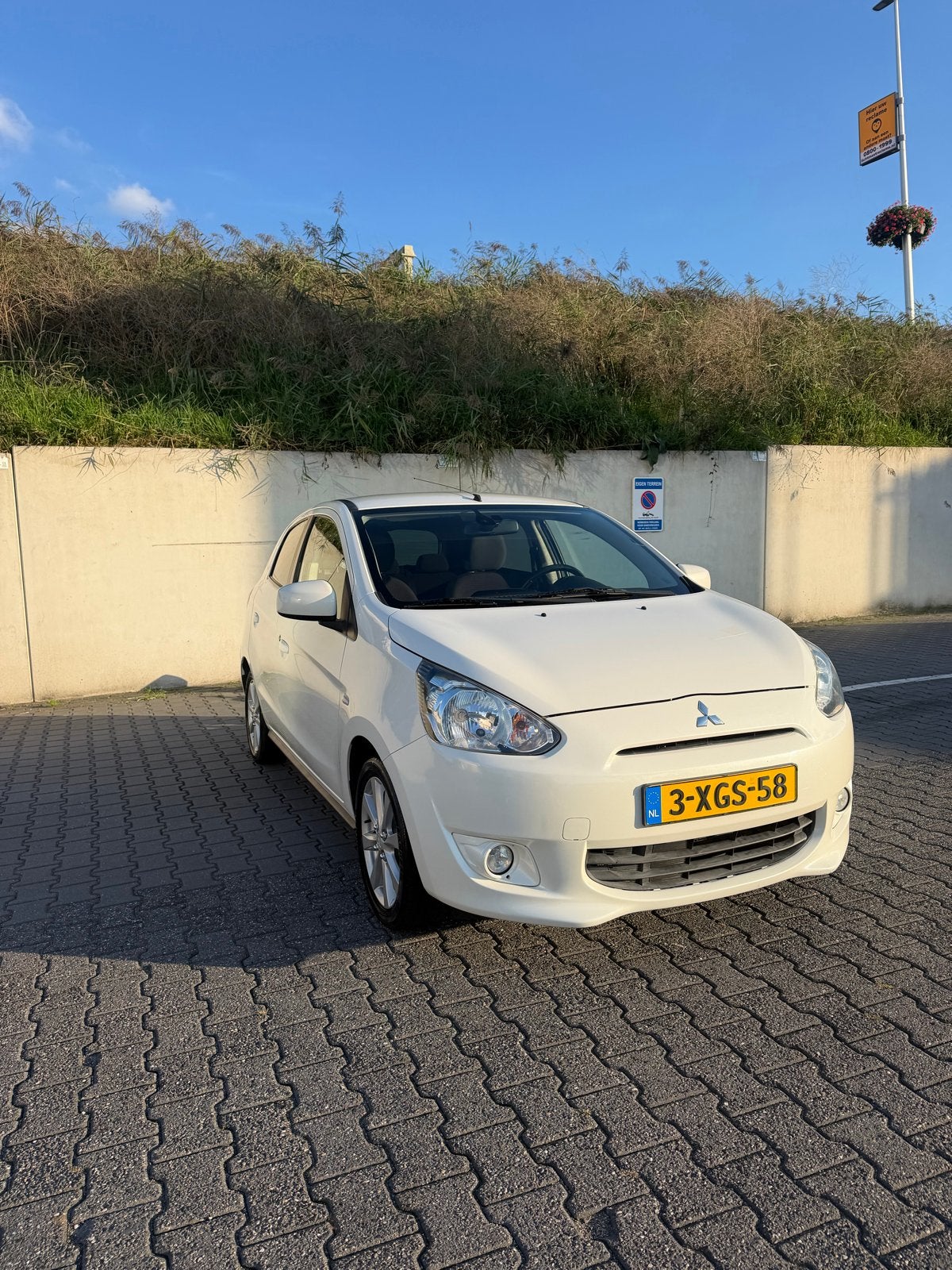 Mitsubishi Space Star 1.2 MPI 59KW 2014 Wit, Voorwielaandrijving, Stof, Start-stop-systeem, Handgeschakeld