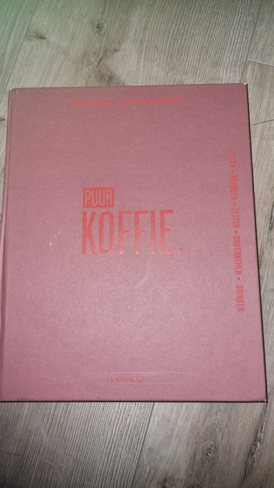 Puur Koffie: Van boon tot brouwsel, Boeken, Kookboeken, Onbekend, Overige typen, Ophalen of Verzenden, Zo goed als nieuw