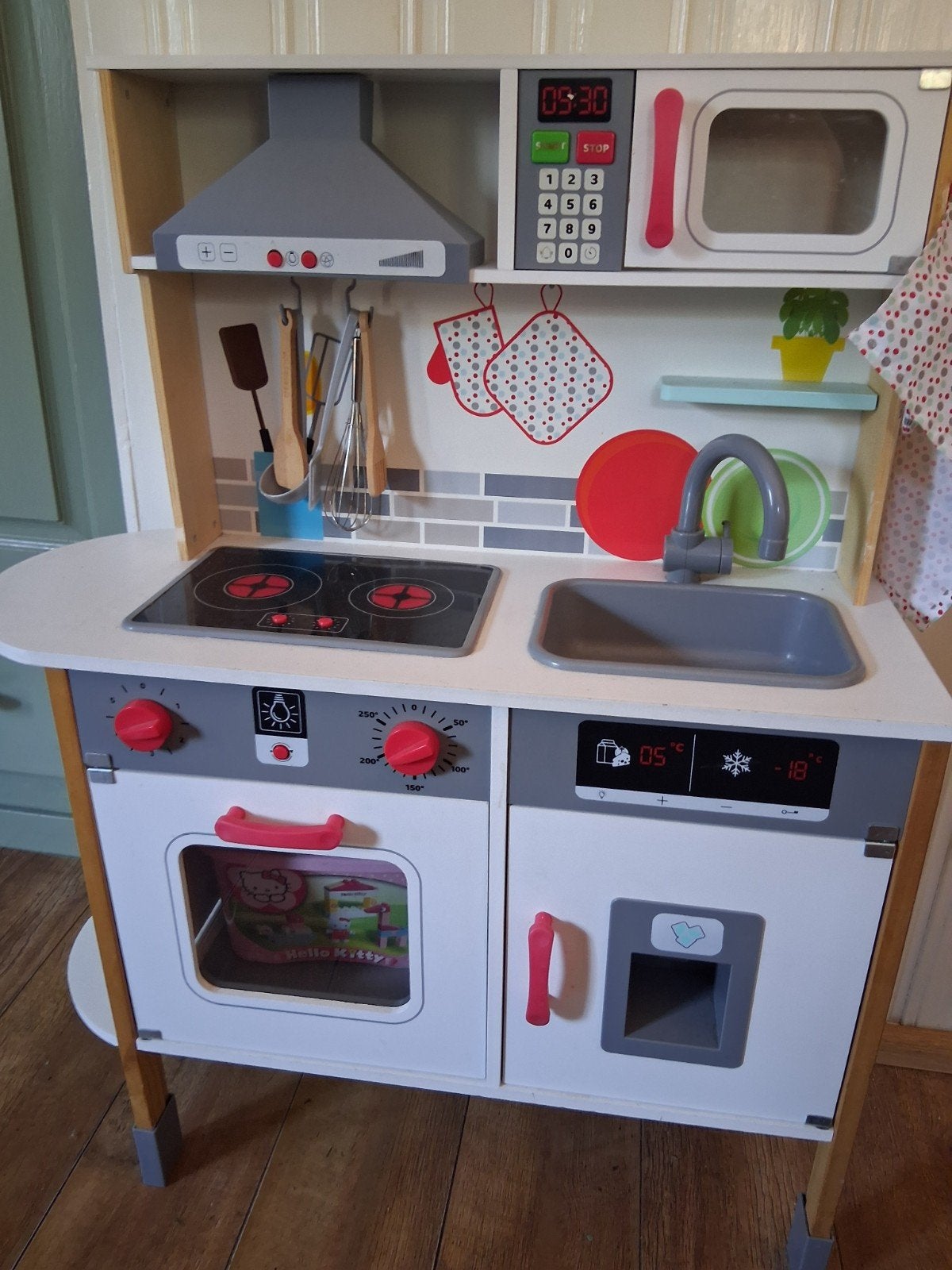 Mooie speelkeuken met licht, geluid en accessoires, Ophalen, Zo goed als nieuw, Overige typen, Met licht