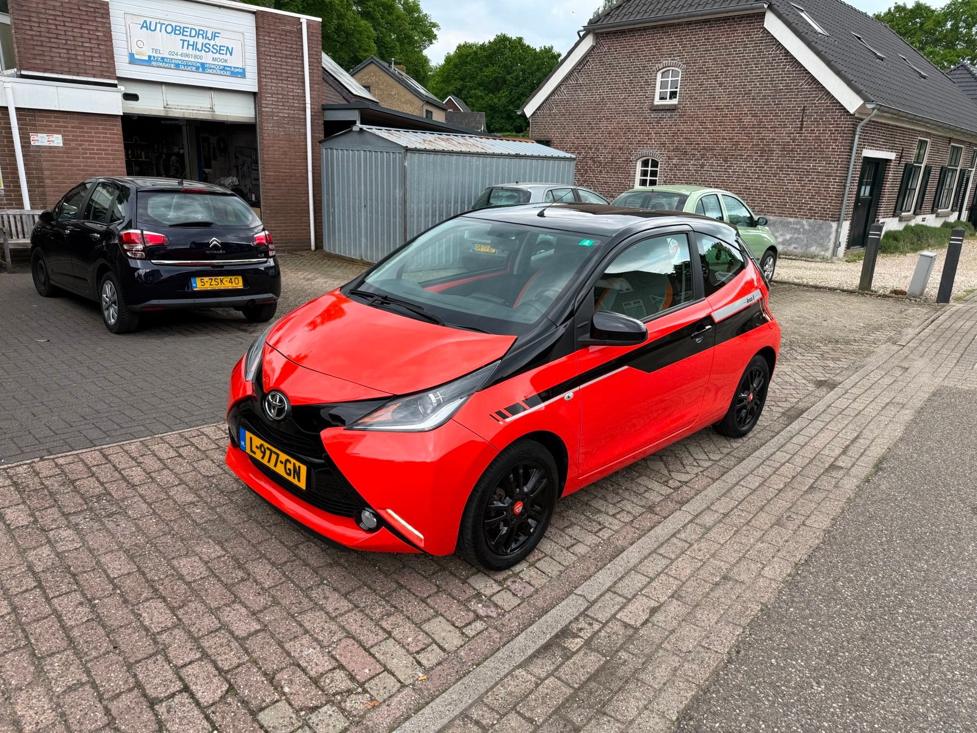Toyota Aygo 1.0 VVT-i x-play, Voorwielaandrijving, Euro 5, Stof, Gebruikt