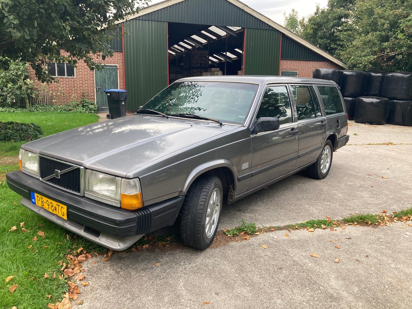 Volvo 740 2.3 GL AUT 1986 Anthraciet, foto 3
