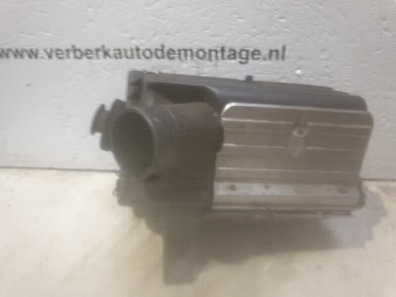 LUCHTFILTERHUIS Audi 80 (B4) (01-1991/12-1995), Gebruikt, Auto-Union-Straße 1, 85057 Ingolstadt, DE, Info@audi.de, Audi AG