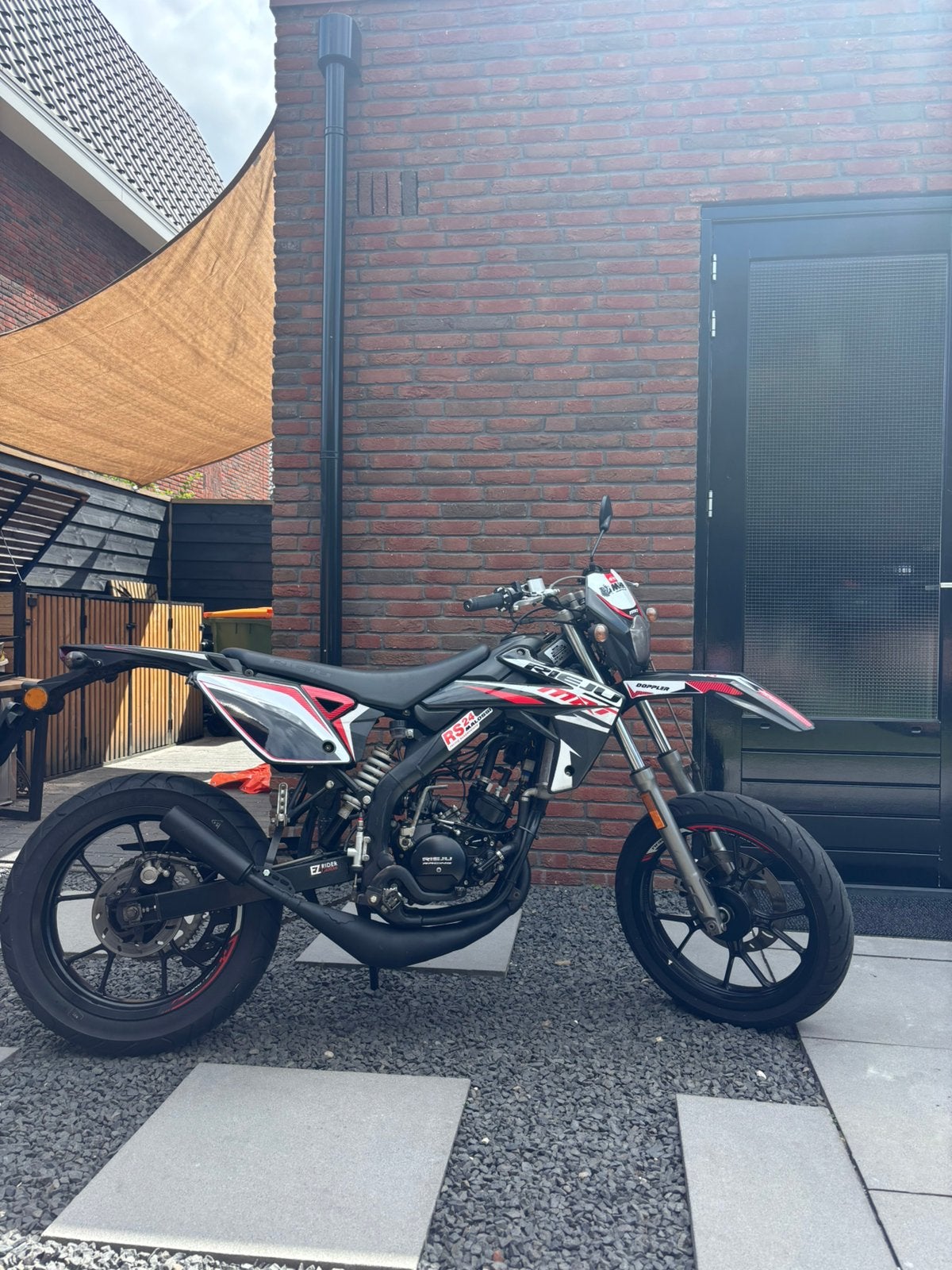 Rieju mrt 80cc 2021, Fietsen en Brommers, Ophalen, 6 versnellingen, Maximaal 45 km/u, Zo goed als nieuw