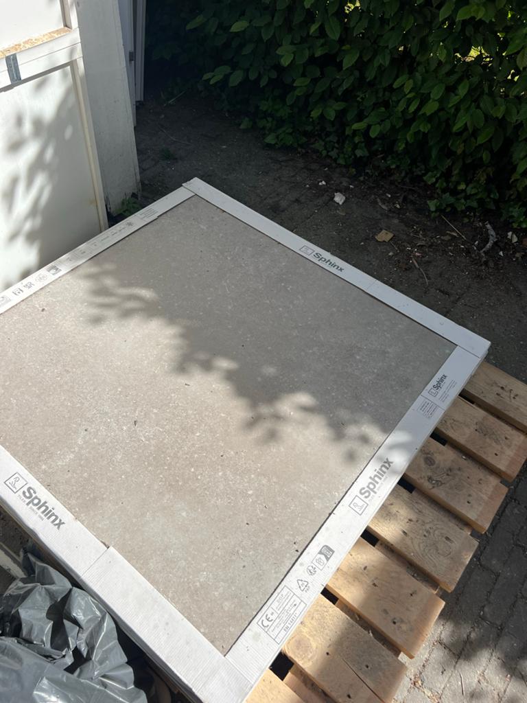 8m2 Sphinx Tegels Earth 100x100cm - Warm taupe, Ophalen, 60 cm of meer, Nieuw, 5 tot 10 m²