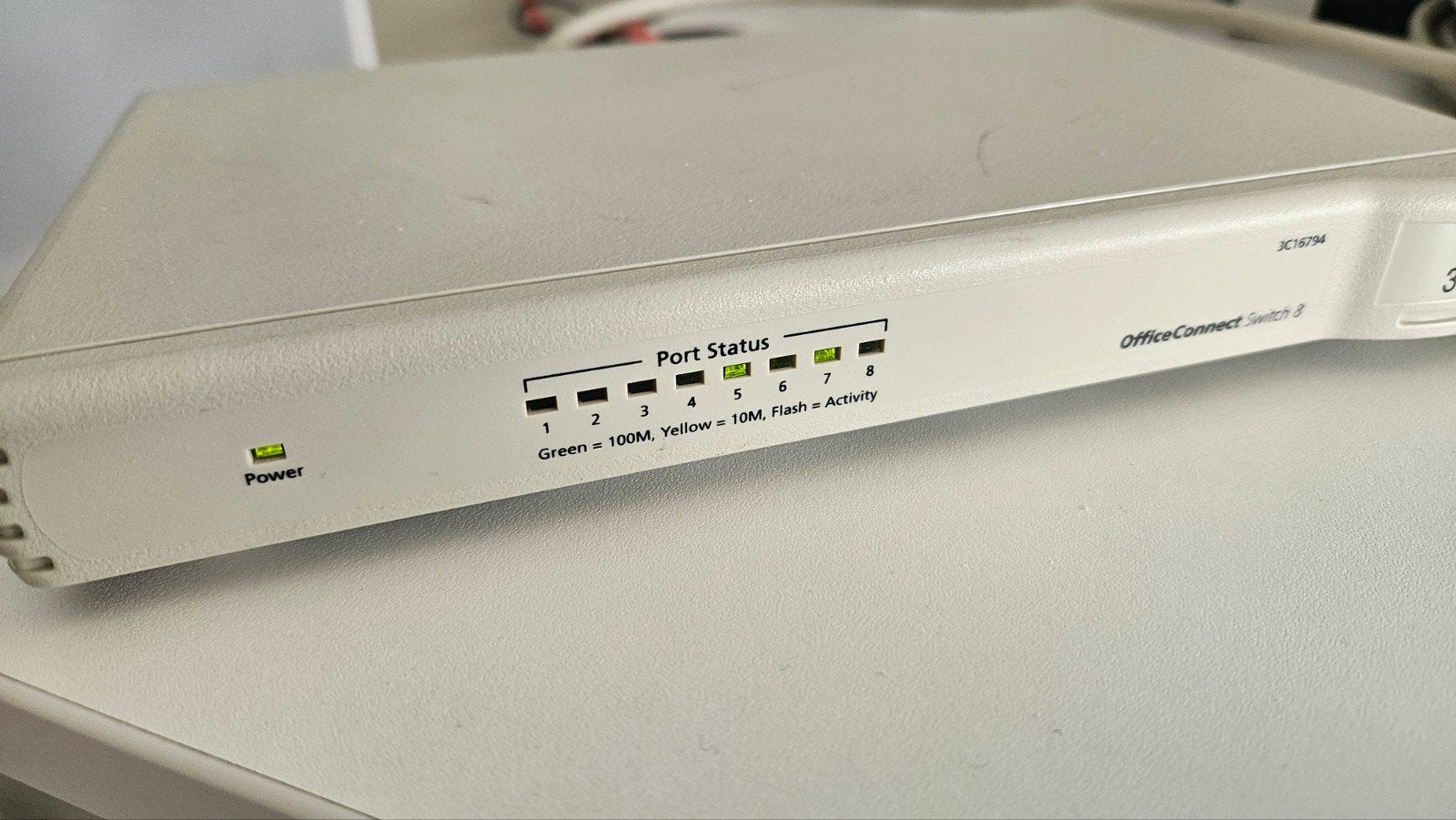 3Com OfficeConnect Switch 8 - 100mbit Netwerkswitch, Ophalen, Gebruikt